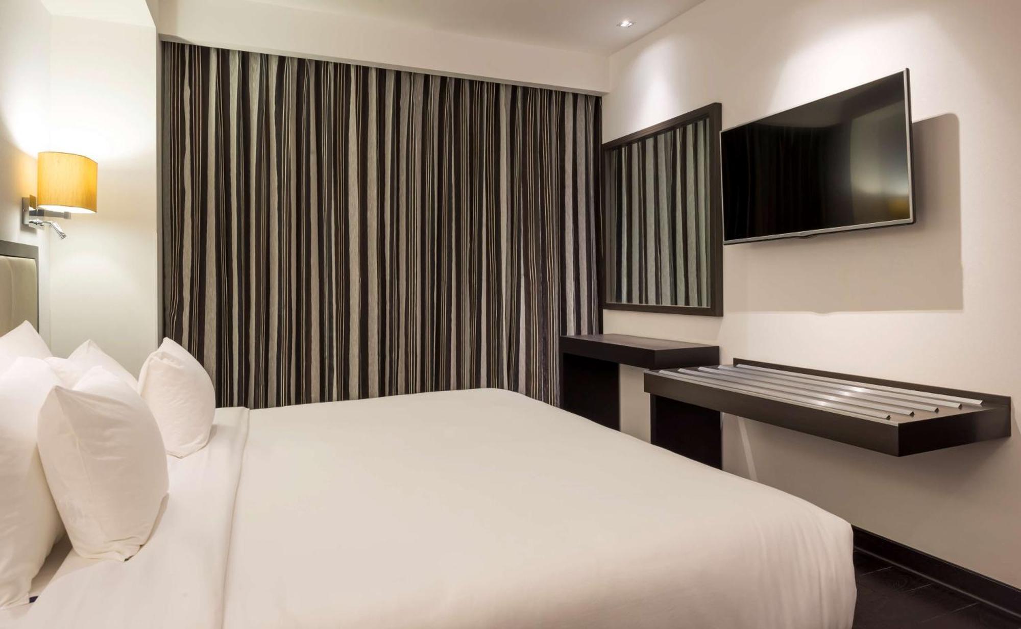 Hilton Doubletree Guadalajara Centro Historico Otel Dış mekan fotoğraf