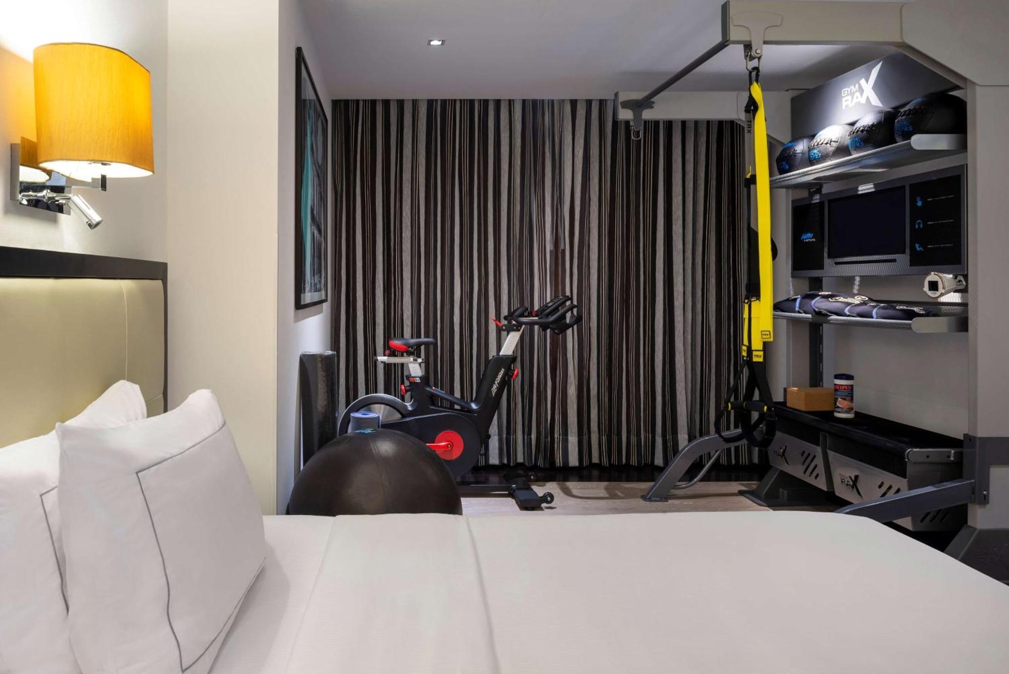 Hilton Doubletree Guadalajara Centro Historico Otel Dış mekan fotoğraf