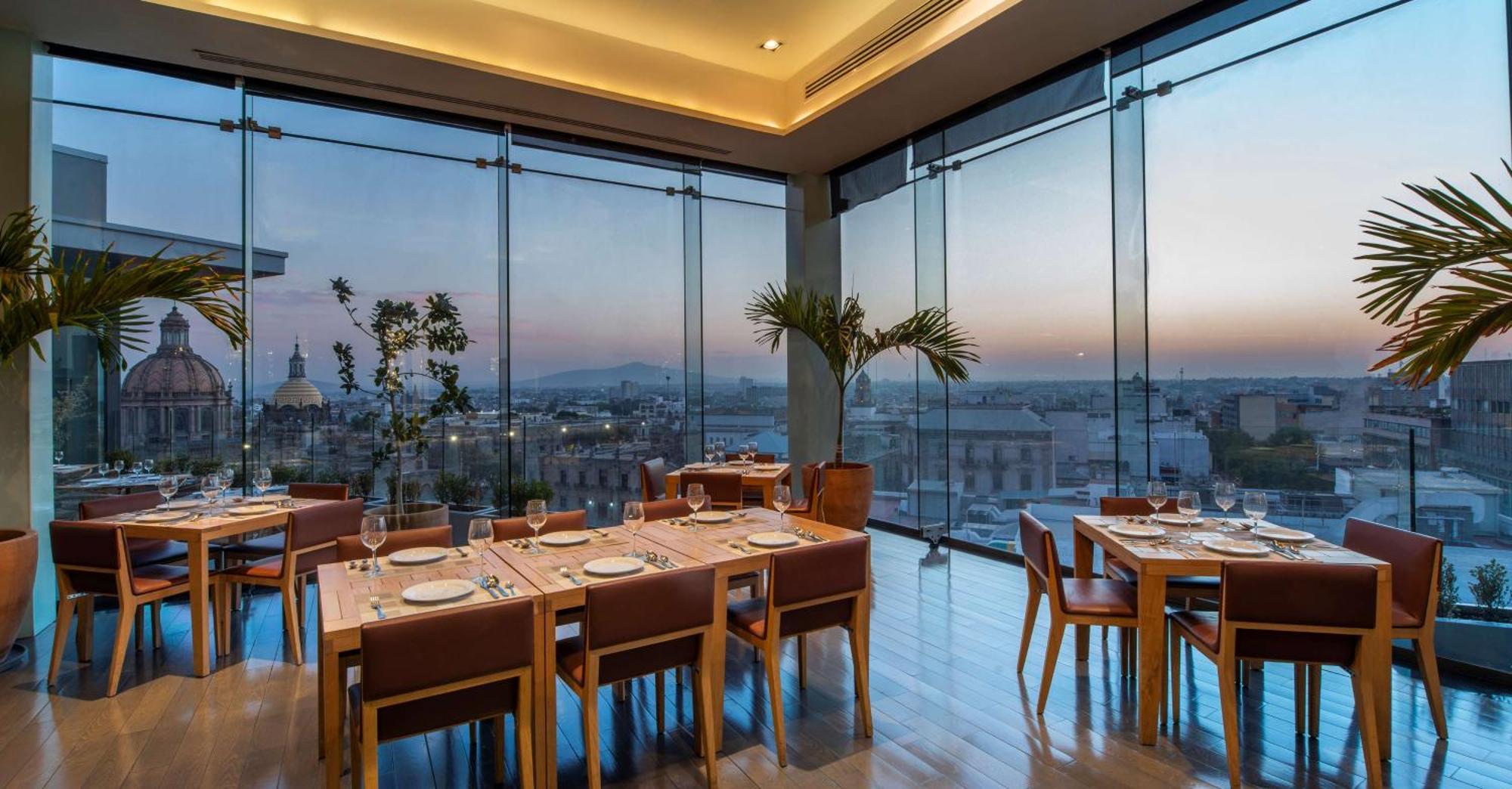 Hilton Doubletree Guadalajara Centro Historico Otel Dış mekan fotoğraf