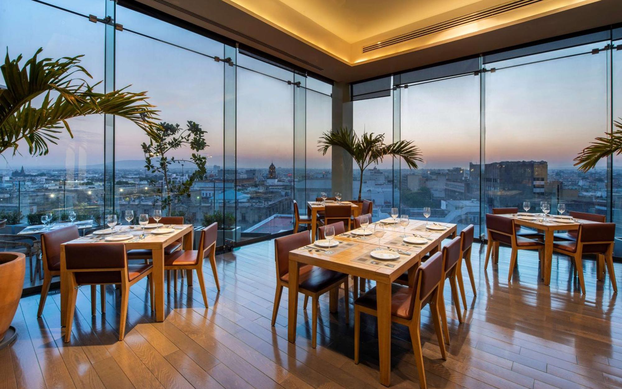 Hilton Doubletree Guadalajara Centro Historico Otel Dış mekan fotoğraf