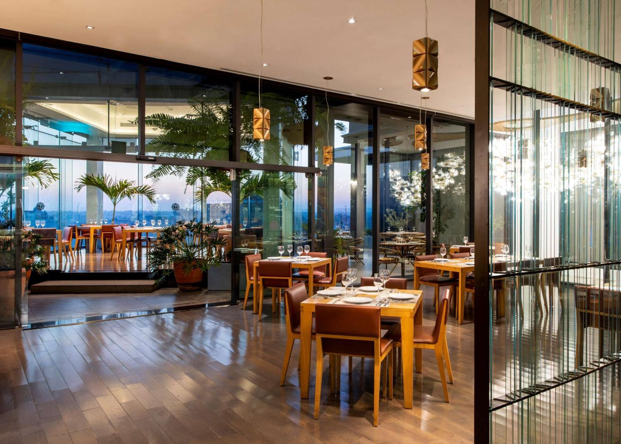 Hilton Doubletree Guadalajara Centro Historico Otel Dış mekan fotoğraf