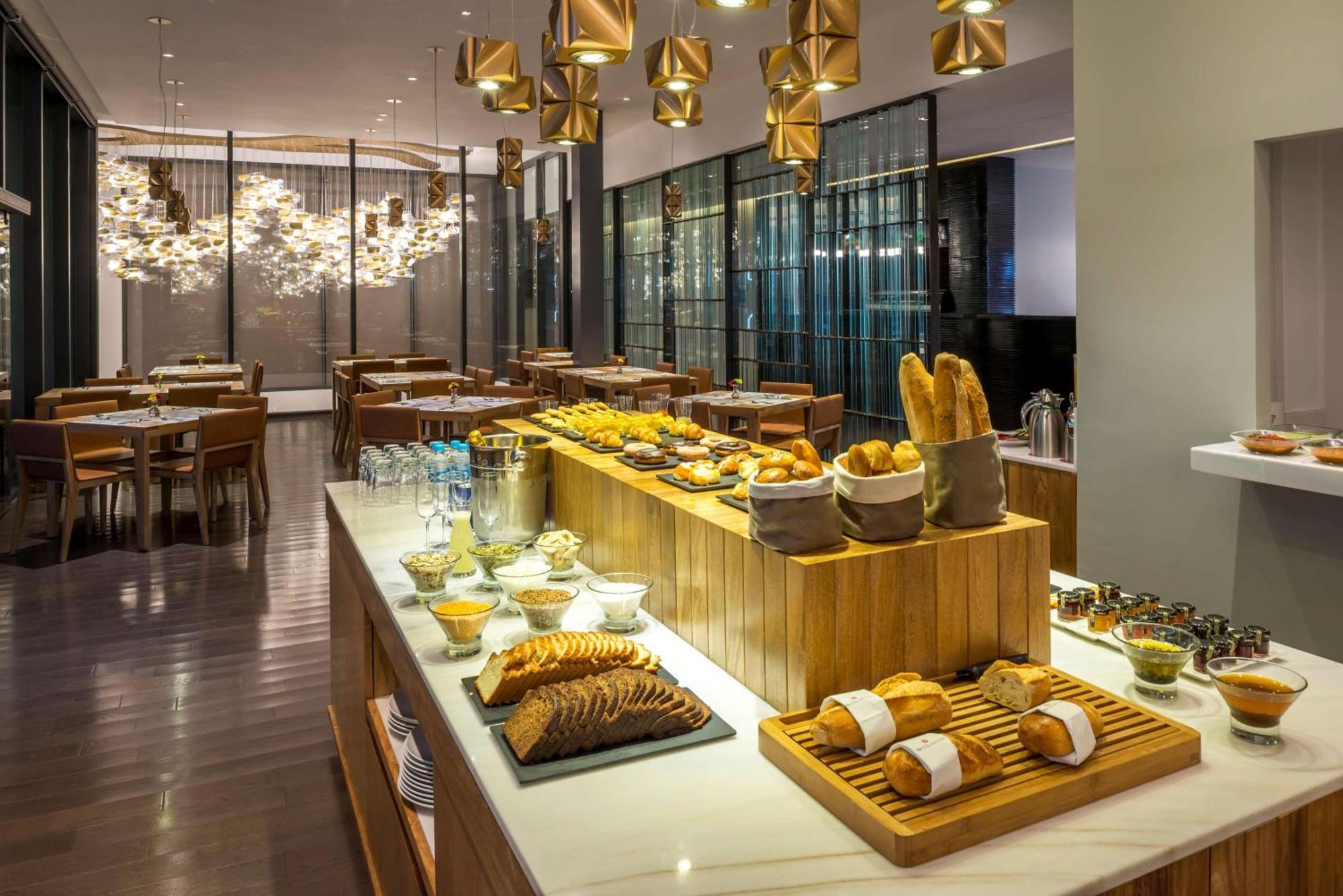 Hilton Doubletree Guadalajara Centro Historico Otel Dış mekan fotoğraf