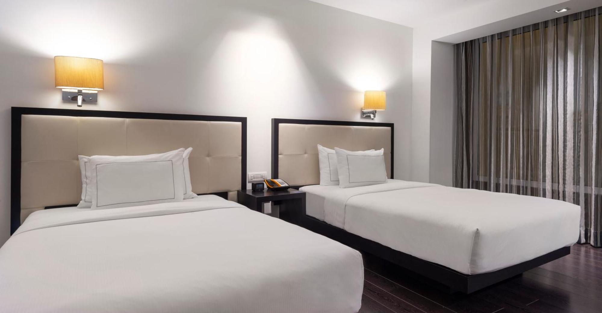 Hilton Doubletree Guadalajara Centro Historico Otel Dış mekan fotoğraf